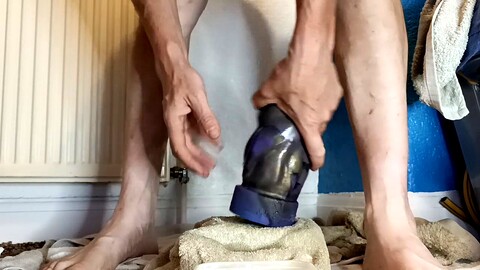 Wilder analer Spaß, während mehrere Spielzeuge die Party starten HD Gay movie