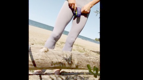 Une plage gay, tapette, un mec HD Gay movie